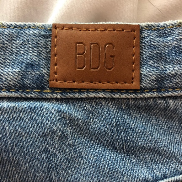 BDG Urban Outfitters Cuffed Mom High Rise Shorts - Picture 11 of 16